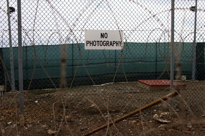 Cuộc sống bên trong nhà tù khét tiếng Guantanamo của Mỹ ở Cuba